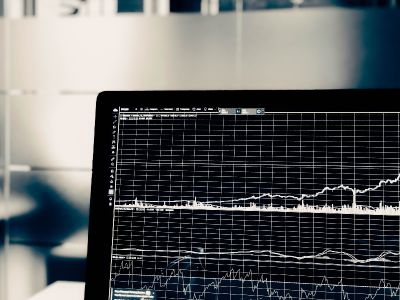 瑞银重申看多2026年中国股市：再通胀潜力成新引擎 MSCI中国指数有望上涨20%