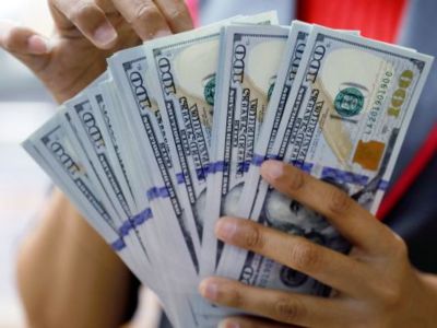 油价飙升改写外汇交易逻辑！华尔街看空美元的押注开始松动