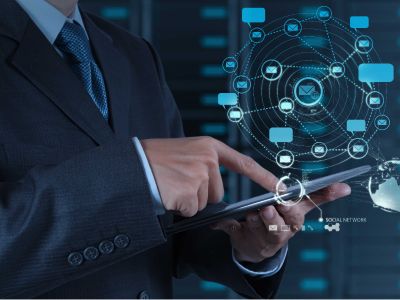 Agent站上数字世界“C位”! 2026年或成AI代理爆发元年