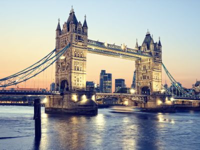 英国2月经济温吞扩张：服务业PMI稳守扩张区间，薪酬推涨通胀成央行降息“拦路虎”