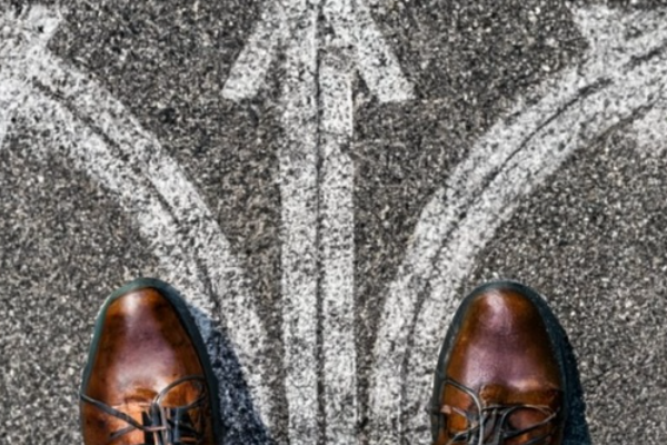 中东冲突超预期，华尔街拿起“乌克兰”剧本