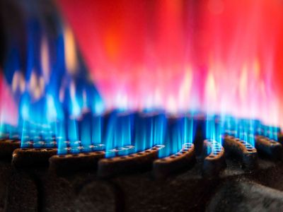 气价翻番只是开始？大摩警告：卡塔尔停产若超一个月，LNG市场将迅速转缺