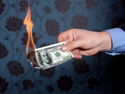 关键通胀数据公布在即 美联储政策前景面临考验 市场下调降息预期