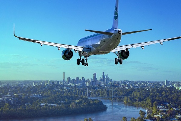 油价飙升后，亚洲多国航司集体加收燃油附加费，国际票价普涨