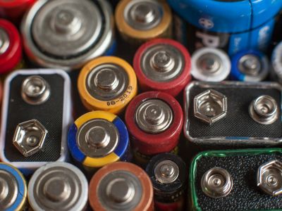 LG新能源拟推新型磷酸铁锂电池 加码储能赛道挑战中企