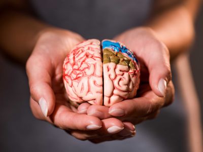 国家药监局：首款侵入式脑机接口医疗器械获批上市