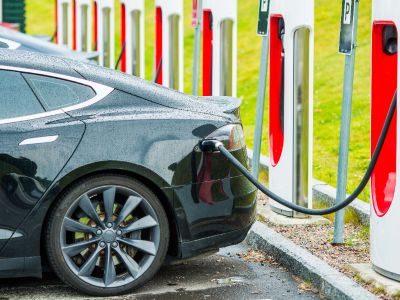 TrendForce集邦咨询：2025Q4全球逆变器市场装机量攀升至约965万台 创近两年新高