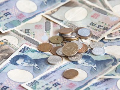 中东战火重塑汇市博弈：日元逼近160警戒，日本政府干预空间远不及两年前