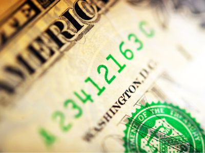 油价“闪跌”带崩美元！霍尔木兹海峡前景现转机，美元指数创两月最大跌幅