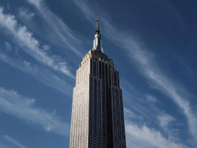 油价回落推动美债反弹 能源成本高企仍压制市场降息预期