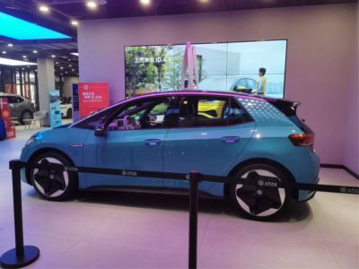 崔东树：全国乘用车行业2026年2月末库存333万辆 较上月下降24万辆