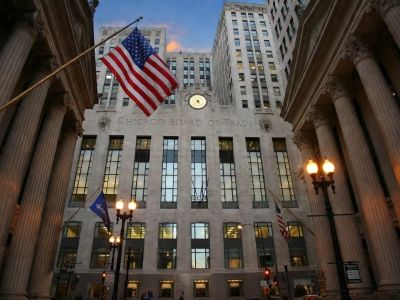 长端利率逼近关键警戒线！30年期美债冲击5% 滞胀风险再度升温