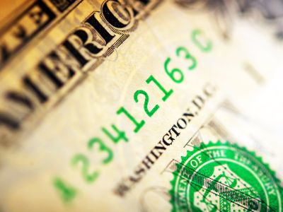 美元料创去年7月来最佳月度表现 中东战事搅乱华尔街外汇路线图