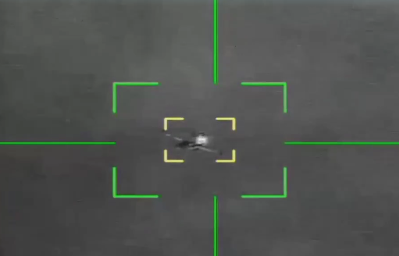 美军一天内两架战机被击落，伊朗媒体称美方营救飞行员未能成功