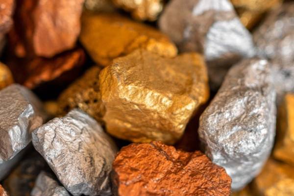 天下大“铜”：供给硬约束和需求强重塑曲线