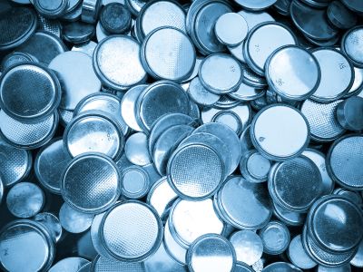 10个月飙涨120%！锂价来到十字路口 产业链公司如何应对？