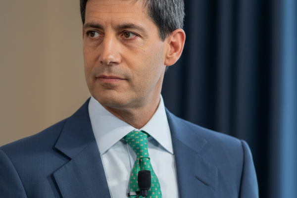 美国参议院取消下周的“沃什提名确认听证会”，而鲍威尔任期5月15日到期