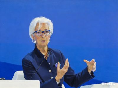 拉加德释放模糊信号：欧元区经济虽偏离基准情景 但欧央行尚未倾向紧缩