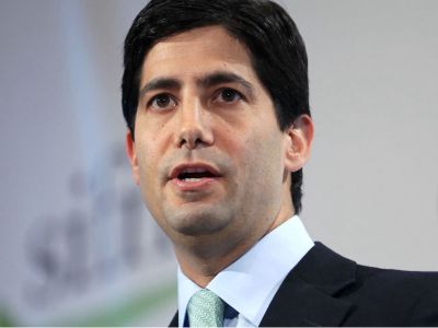 沃什的豪赌：用AI生产率对冲通胀，美联储走向框架重构