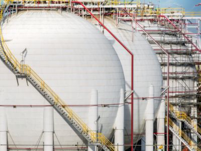 炮声暂歇、封锁依旧 欧洲天然气在美伊博弈拉锯中趋于平稳