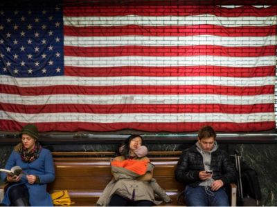 AI效率革命冲击就业市场 美国科技行业今年至今已裁员超9.2万人