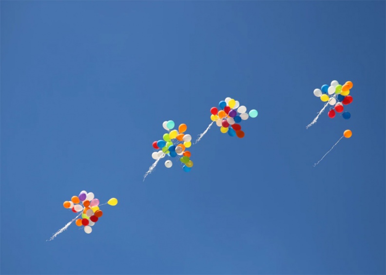 美伊谈判悬而未决，美股盘前半导体股下跌，油价连涨七日，日元小幅走强，黄金日内跌超1%