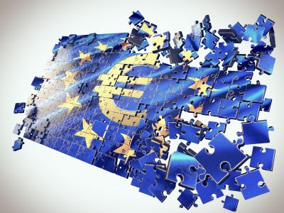 25%汽车关税“剑在弦上”！美国驻欧大使施压：若欧盟不尽快批约将加征关税