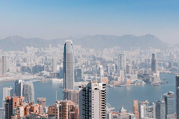 吴清：正在抓紧推进人民币股票交易柜台、REITs纳入沪深港通各项准备工作