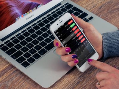 全面FOMO！高盛资金流向专家：期权成交量创历史新高，美股正上演“疯狂追涨”