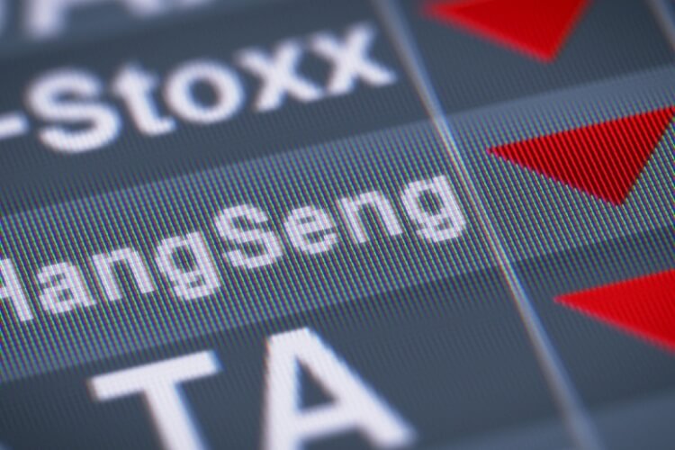 恒指低開0.99%，恒生科技指數跌1.26%。網易跌近4%，聯想跌超3%，阿里巴巴、比亞迪等跌超2%