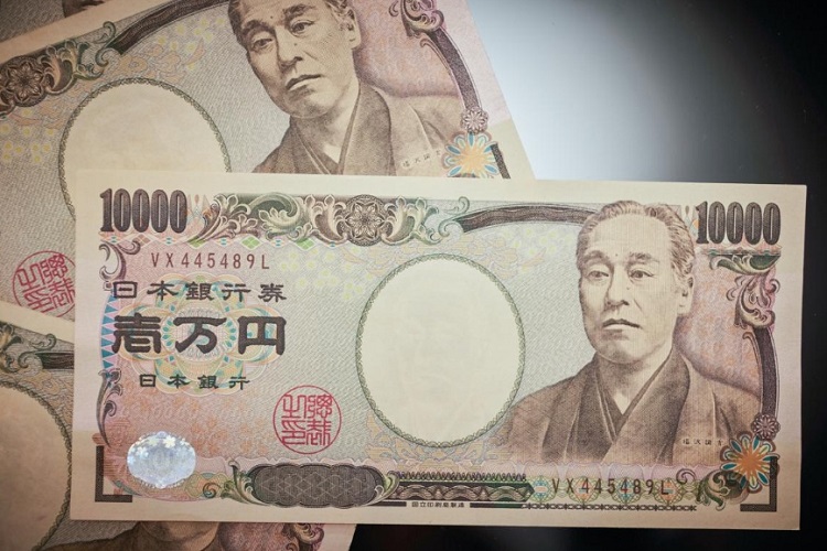 美股期货夜盘集体跳水转跌，韩股回吐涨幅，日元走跌，现货黄金跌幅收窄
