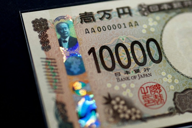 日本政局剧变，日元、日股期货为何走高？