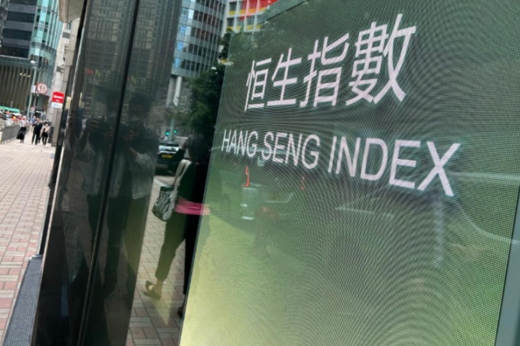 創業板漲超1.5%，新能源權重股拉昇，“寧王”漲超3%，恆科指漲近2%，科網股集體反彈，國債漲，“雙焦”大跌